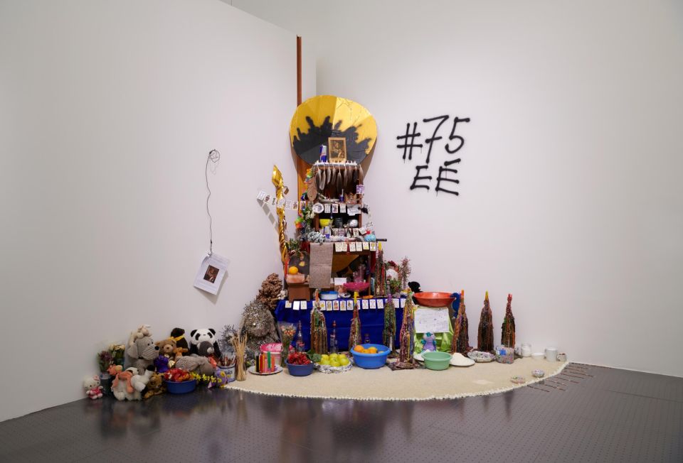Thomas Hirschhorn, HAUSALTAR (1984-2025), 2025