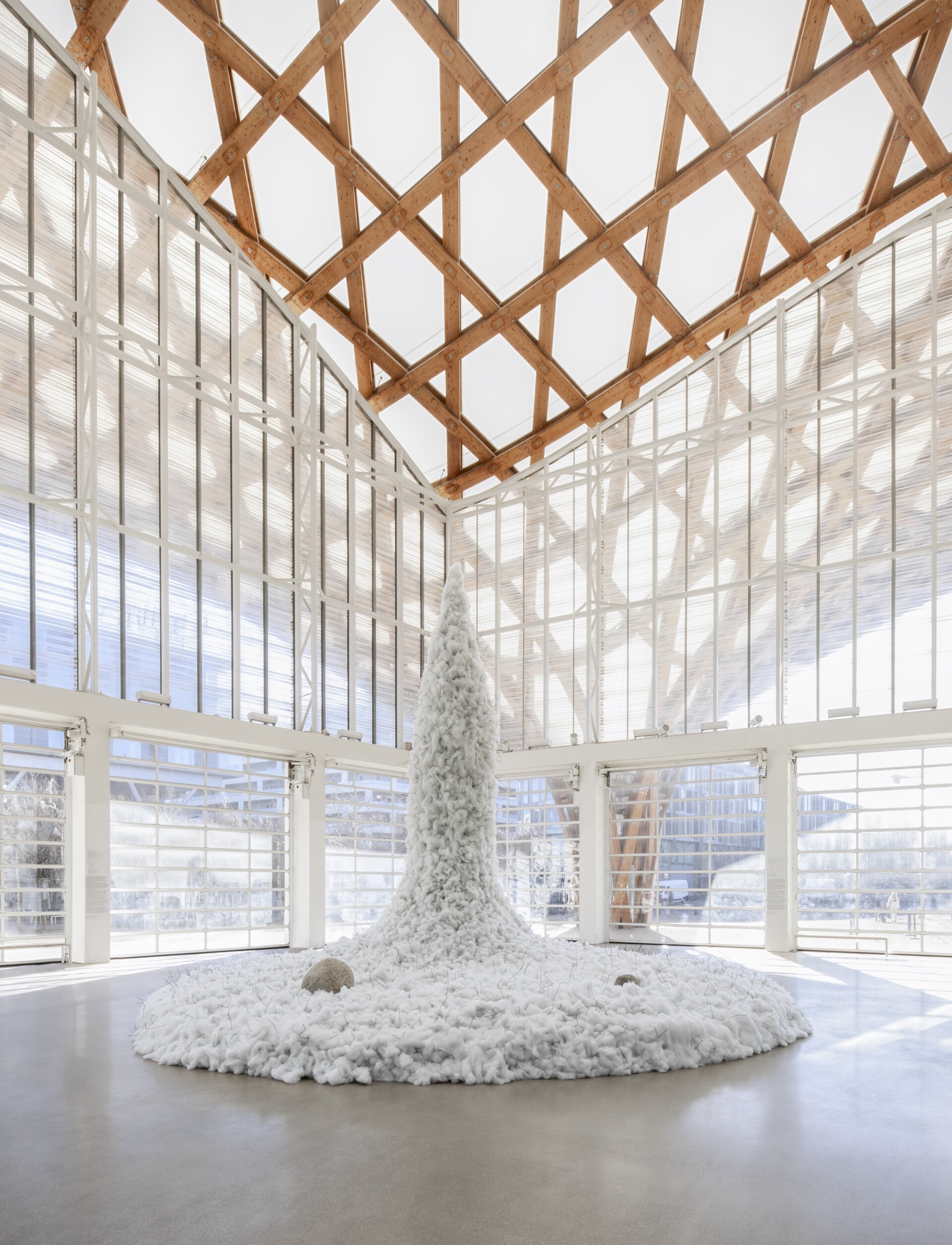 Lee Ufan, Relatum – Cotton Tower, 2019