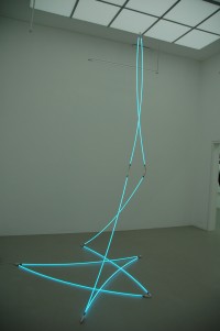 François Morellet, Lamentable Ø 5 m bleu, 2005