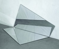 François Morellet, Carré (miroir) plié (coupé) à 90° en 2 parties égales, 1982