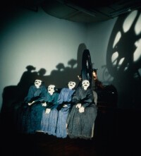 Eva AEPPLI et Jean TINGUELY, Erdhexen [Les sorcières terrestres], 1991