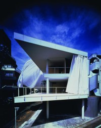 Shigeru Ban, Curtain Wall House